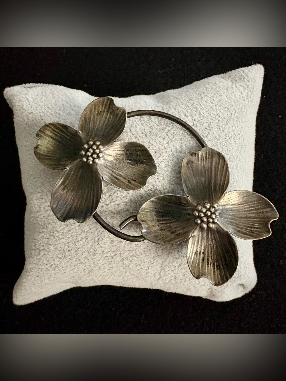 Floral Metal Double Flower Brooch - Antique Silver Tone